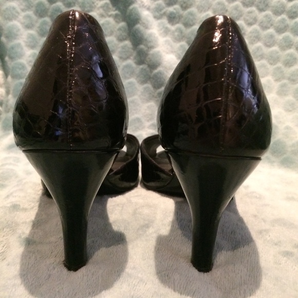 Liz Clairbone - Dark Brown Crocodile Pattern Shoes - Picture 4 of 6